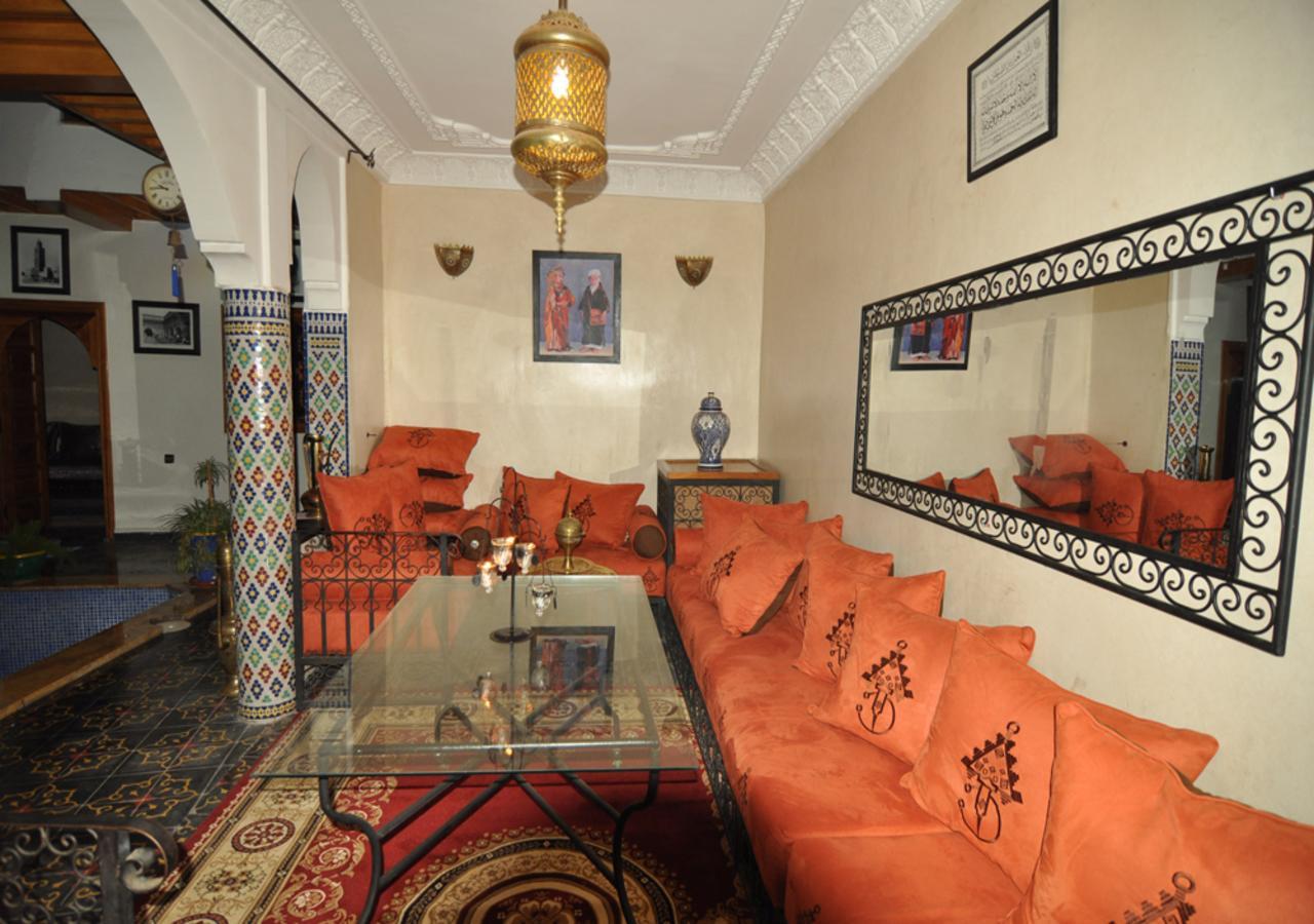 Riad La Porte Des 5 Jardins Marrakesh Esterno foto