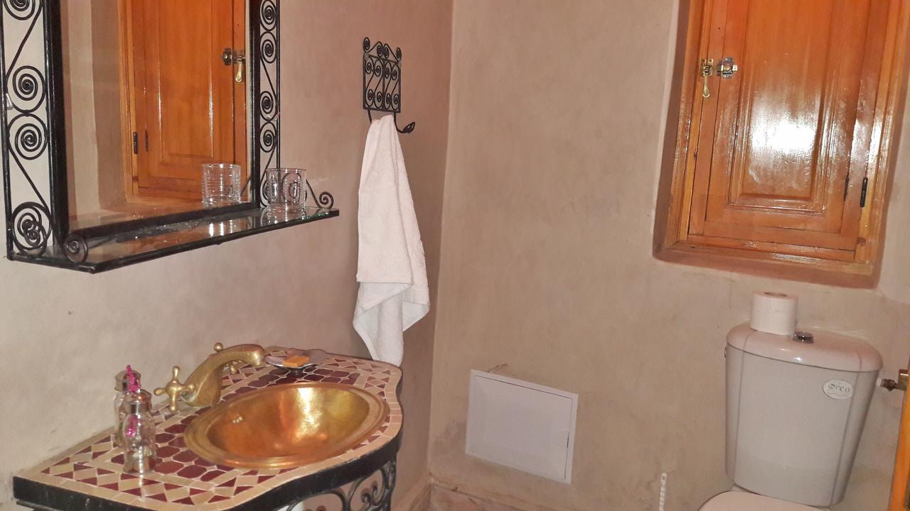 Riad La Porte Des 5 Jardins Marrakesh Esterno foto