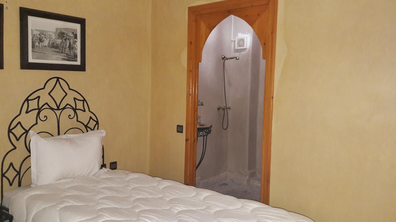 Riad La Porte Des 5 Jardins Marrakesh Esterno foto