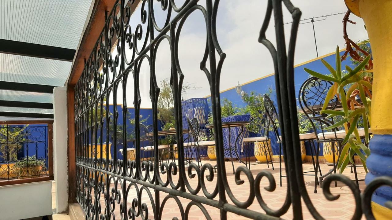 Riad La Porte Des 5 Jardins Marrakesh Esterno foto