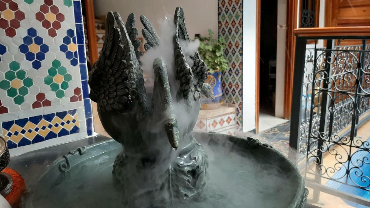 Riad La Porte Des 5 Jardins Marrakesh Esterno foto