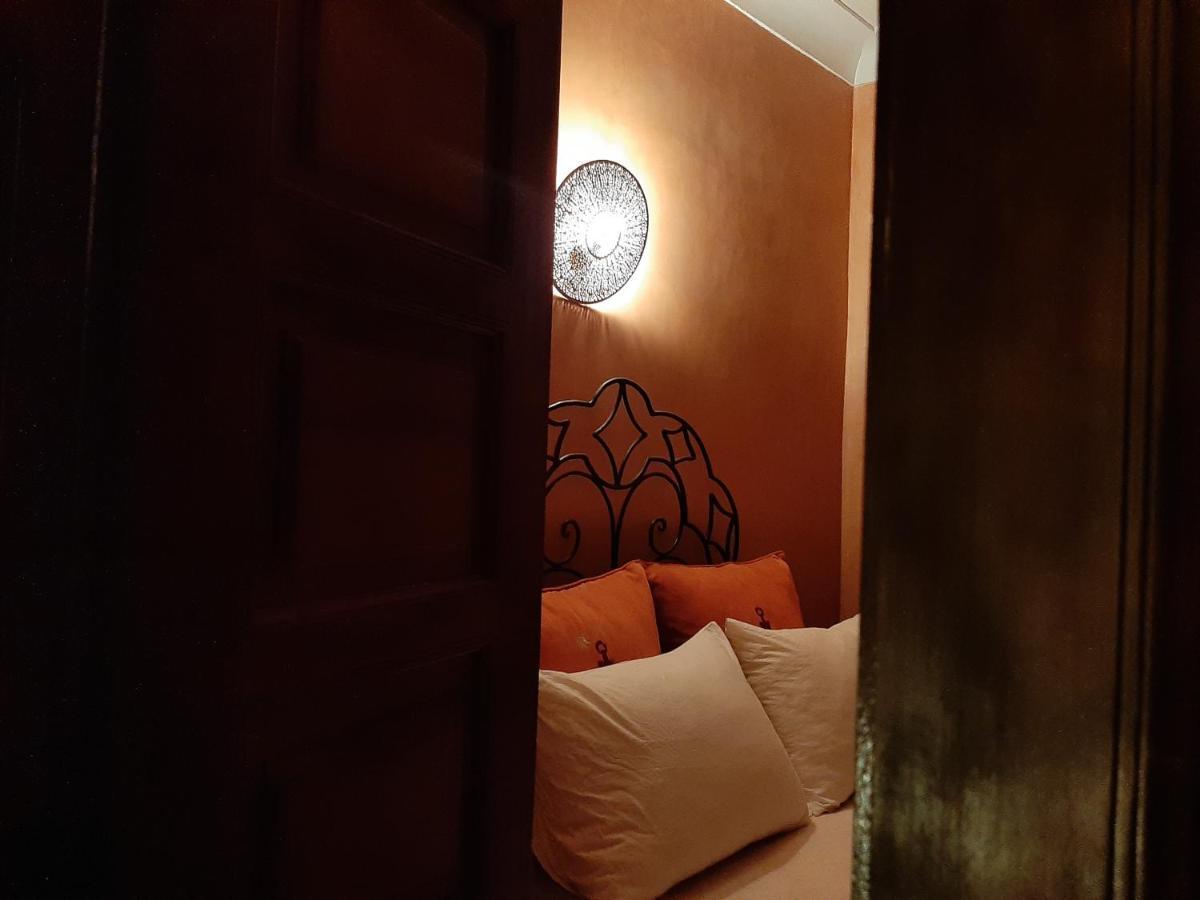 Riad La Porte Des 5 Jardins Marrakesh Esterno foto